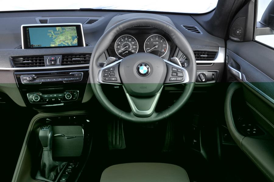  BMW X1 xDrive2.5d xLine 2015 года  (UK) (фото 10 из 28)